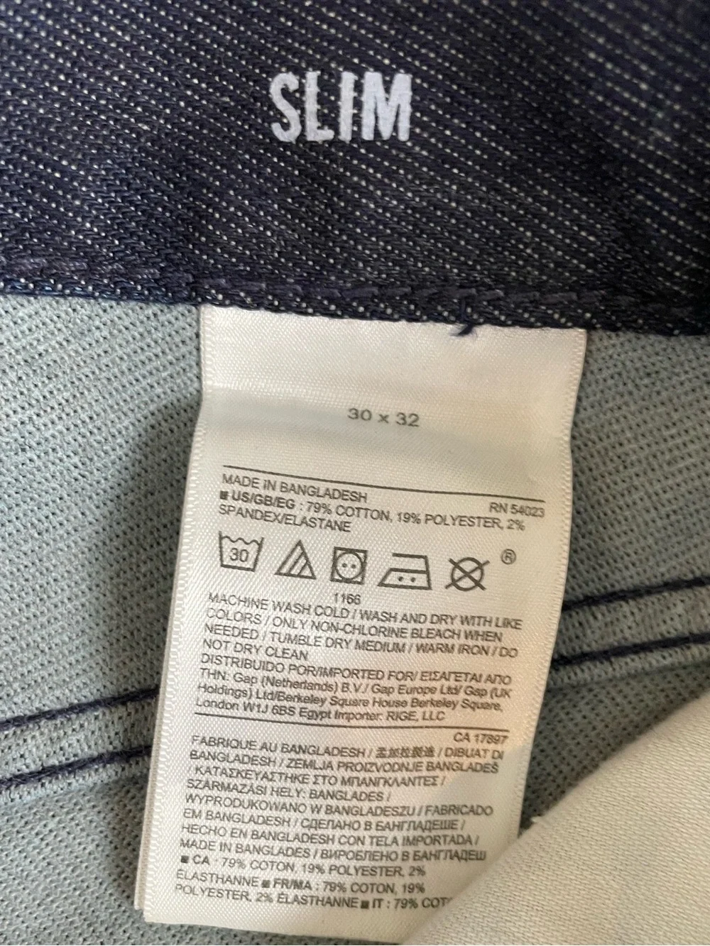 Two pair Banana Republic Men’s Dark Blue Jeans - The Traveler 30 x 32